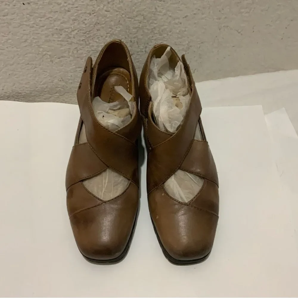 Earth Spendrift Women' Wedge Shoes Size 9.5 B Cinnamon Brown Hook & Loop Closure
